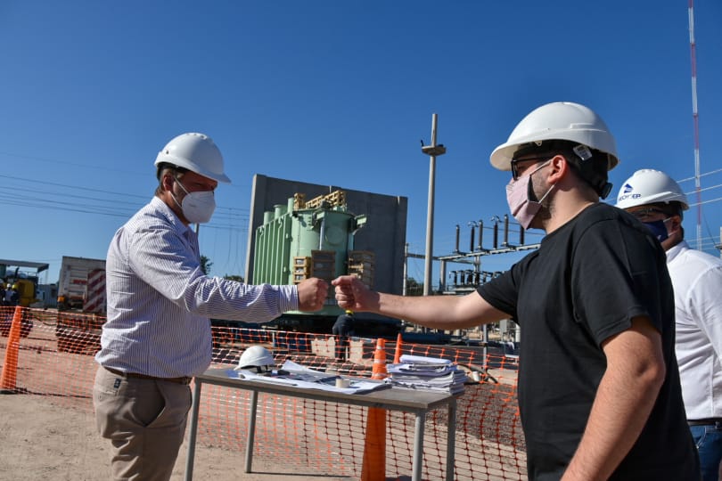 *BASTIANI- VILELAS: LLEGÓ AL CHACO EL TRANSFORMADOR DE LA MEGA OBRA ENERGÉTICA*