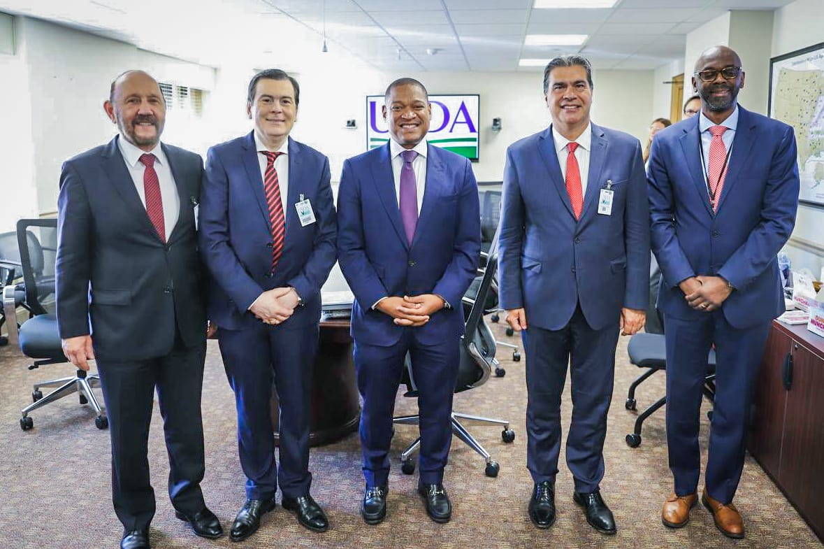 *PROVINCIAS DEL NEA ACORDARON CON MICROSOFT PROVEER CONECTIVIDAD EN ZONAS RURALES*