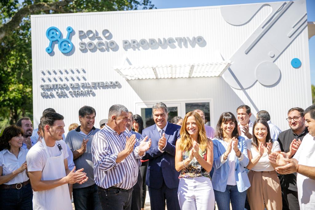 *CAPITANICH Y TOLOSA PAZ INAUGURARON UN POLO SOCIO PRODUCTIVO Y CENTRO DE FILETEADO EN ISLA DEL CERRITO*