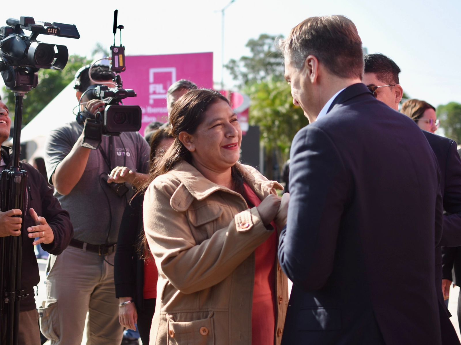 EL GOBERNADOR ZDERO INAUGURÓ DE LA FERIA IBEROAMERICANA DEL LIBRO: “ESTAMOS COMPROMETIDOS CON LA EDUCACIÓN, CON LA CULTURA Y CON NUESTRO CHACO”, MANIFESTÓ.