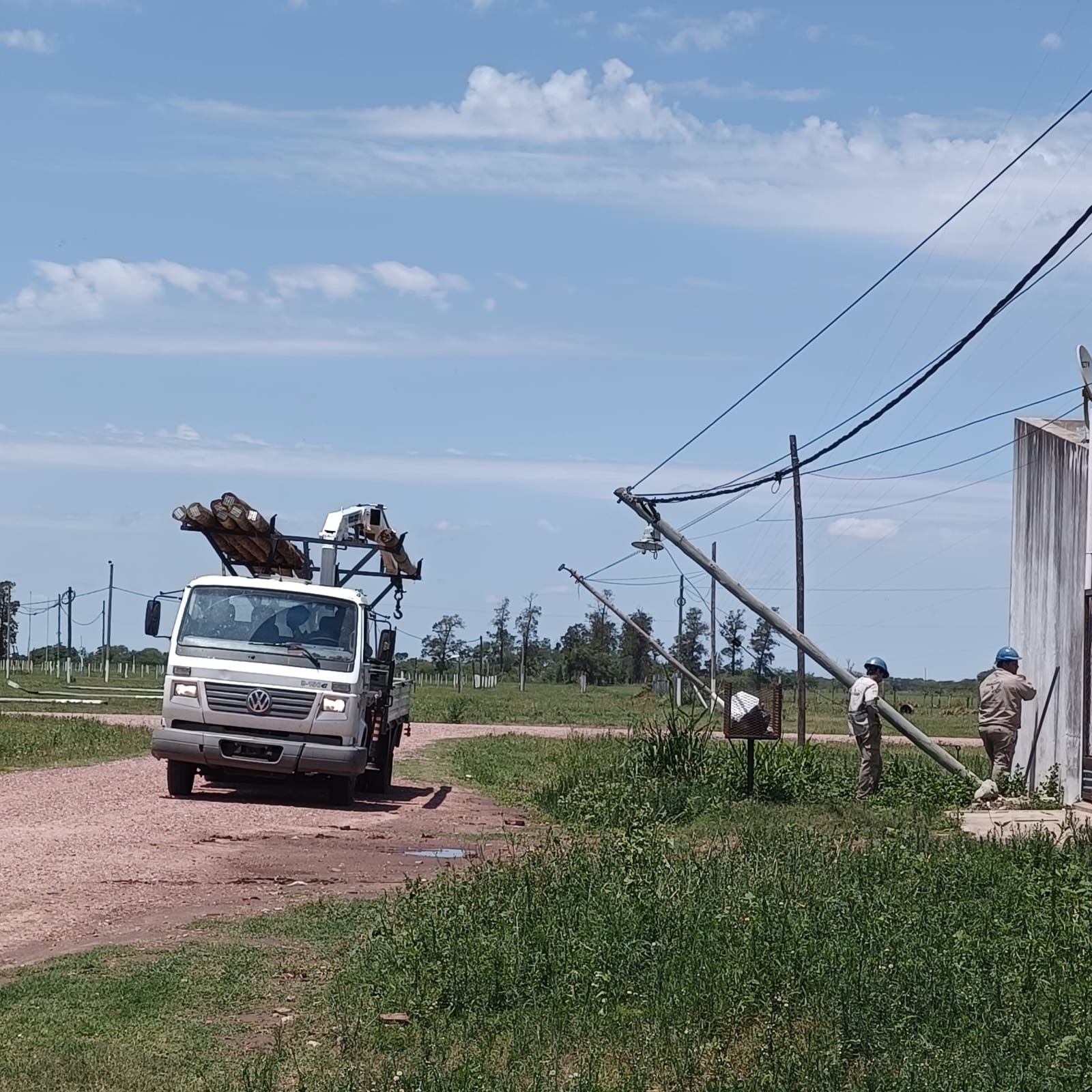INTENSO TRABAJO DE SECHEEP TRAS EL TEMPORAL EN HERMOSO CAMPO