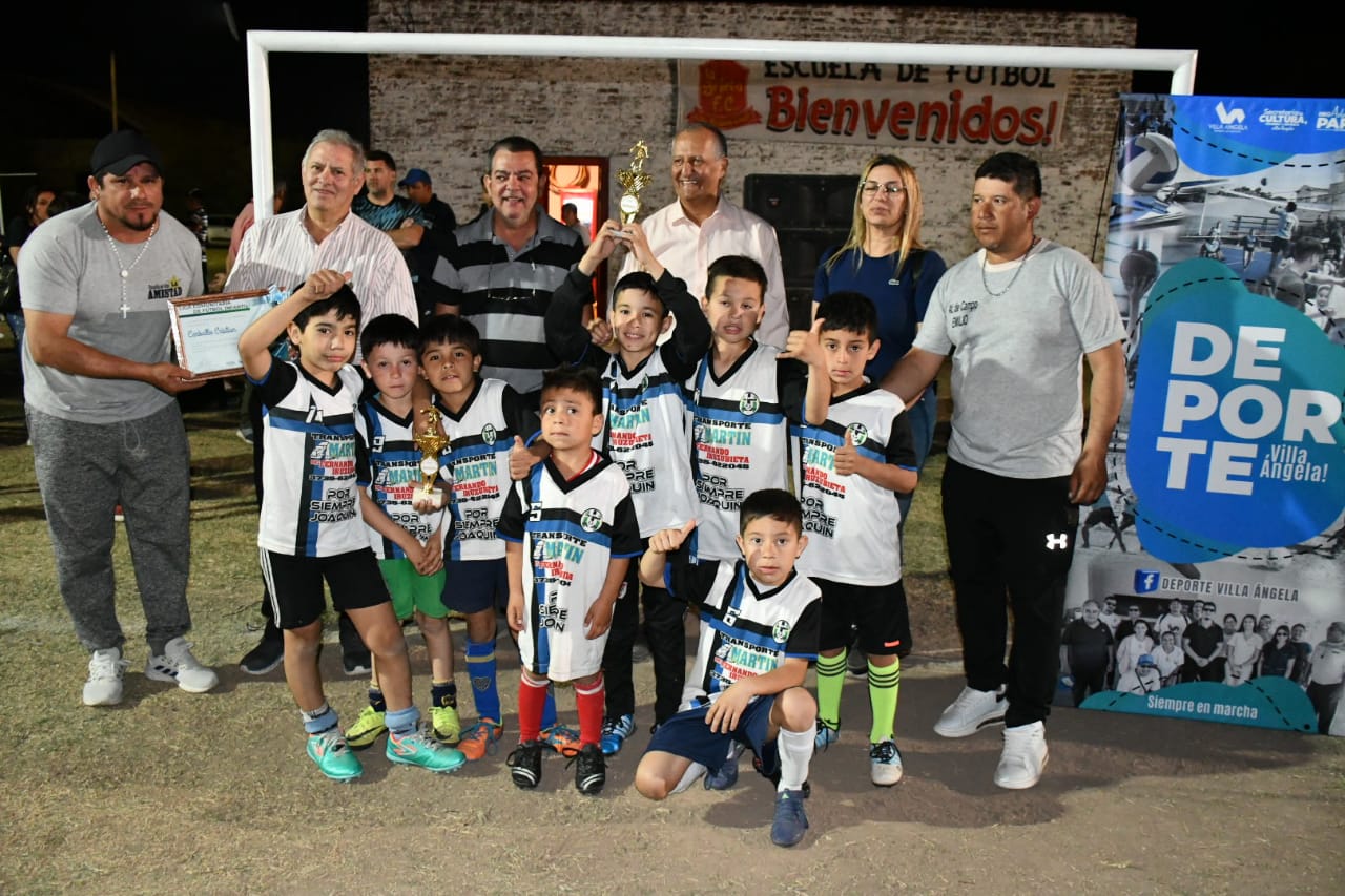 EL INTENDENTE PAPP ESTUVO PRESENTE EN EL CIERRE DE LA LIGA COMUNITARIA DE FÚTBOL INFANTIL