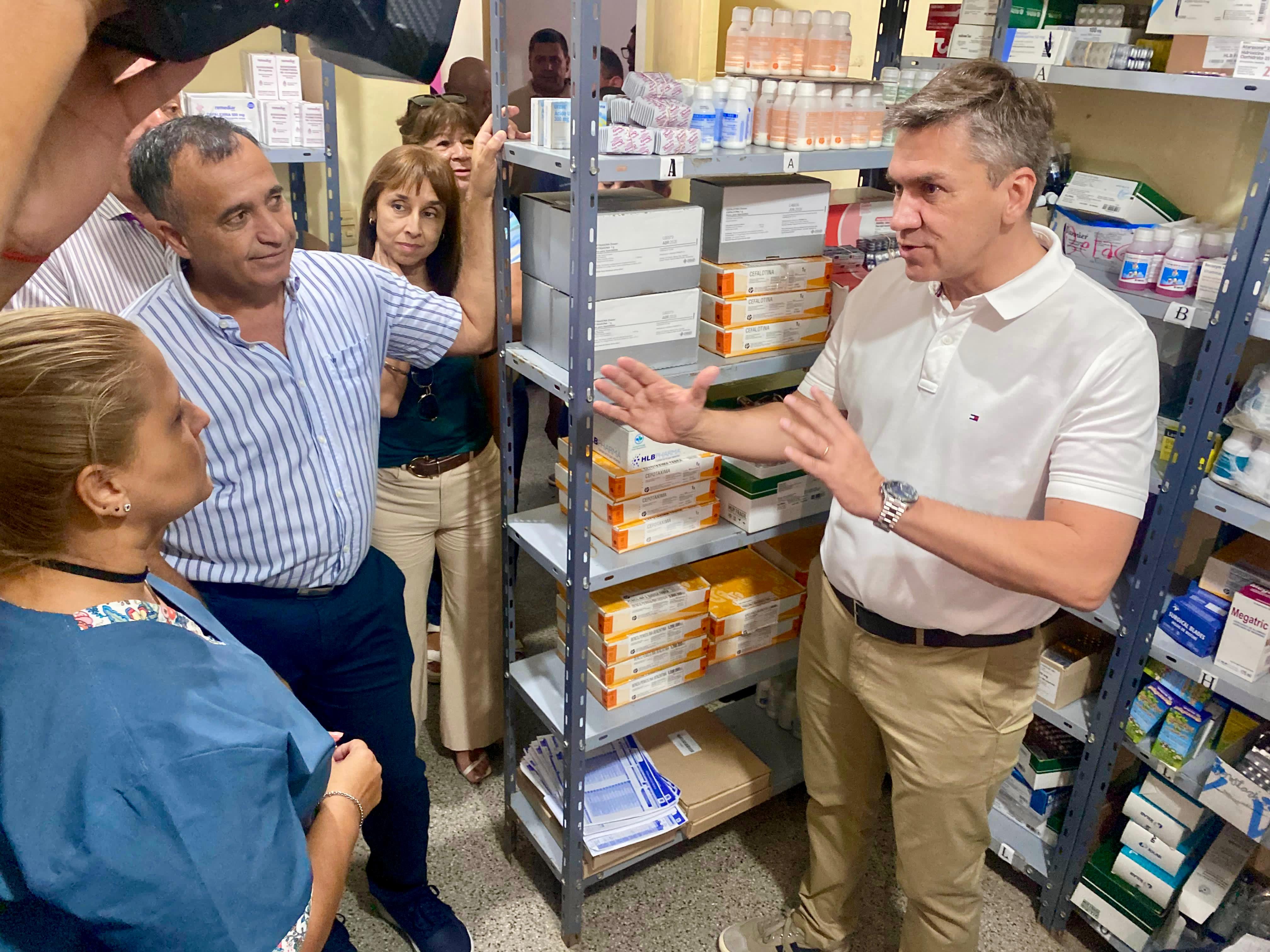 PAMPA DEL INDIO: EL GOBERNADOR ZDERO ENCABEZÓ EL OPERATIVO SANITARIO DE ABORDAJE TERRITORIAL Y ENTREGÓ UNA AMBULANCIA PARA LA ZONA
