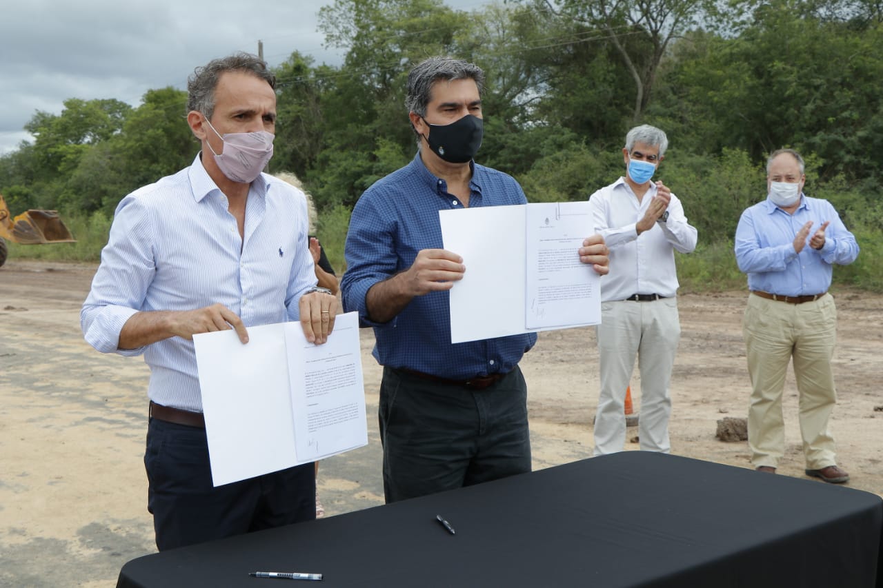 CAPITANICH Y KATOPODIS VISITARON LOS AVANCES DE LA PAVIMENTACIÓN DE LA RUTA 7 ENTRE PLAZA Y COLONIAS UNIDAS