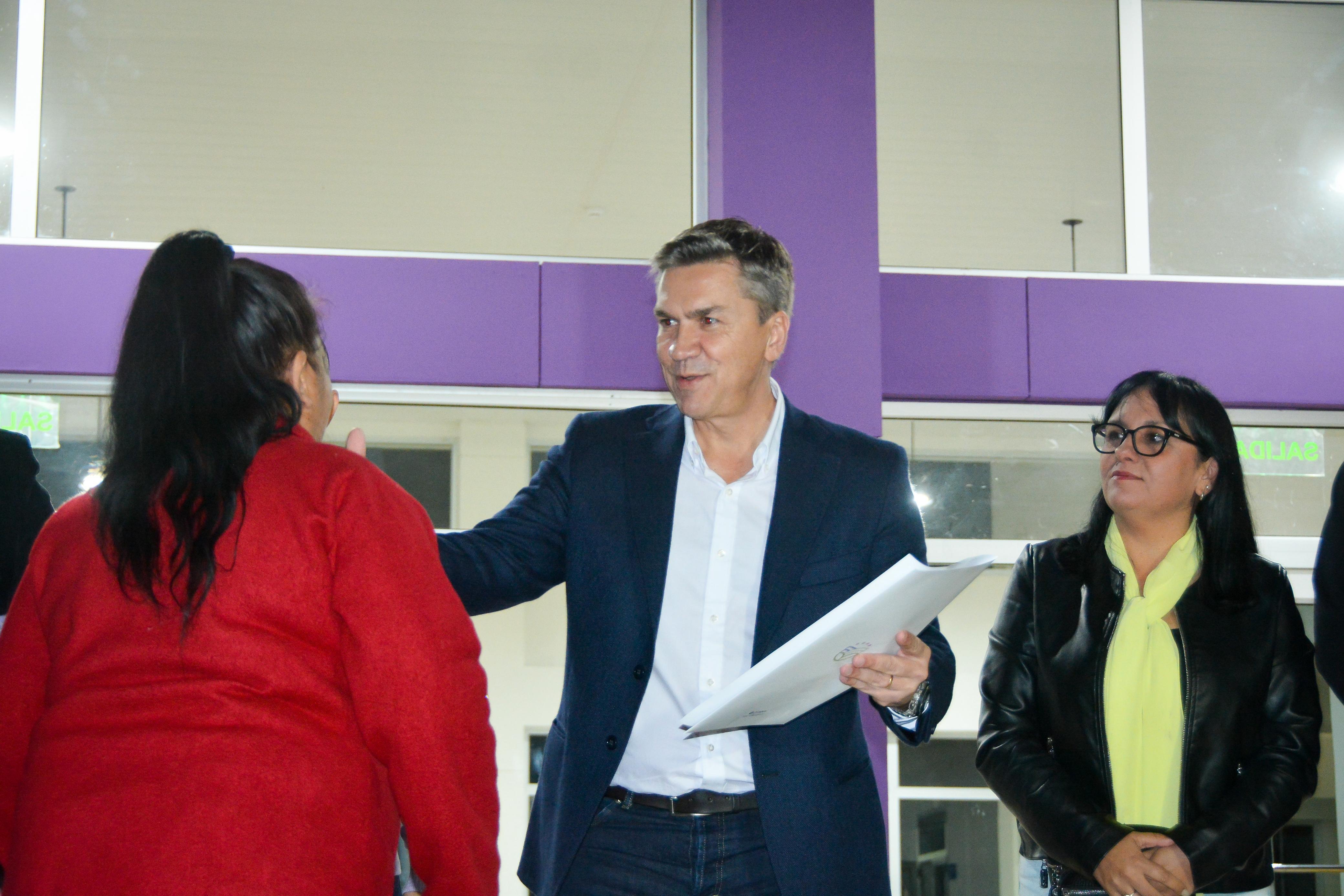 “ES UN HECHO HISTÓRICO”, ASEGURÓ EL GOBERNADOR ZDERO, TRAS INAGURAR LA NUEVA TERMINAL DE ÓMNIBUS EN PRESIDENCIA DE LA PLAZA