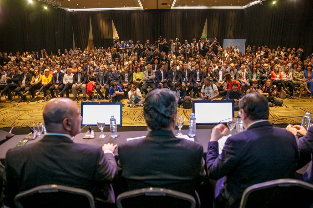 *13° ASAMBLEA DE GOBERNADORES: "ARGENTINA TIENE UN HORIZONTE DE PROGRESO CON EL NORTE GRANDE, SUS EMPRESARIOS Y TRABAJADORES"*