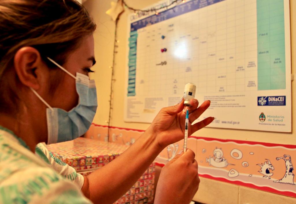 COVID-19: SALUD COMENZÓ LA APLICACIÓN DE REFUERZOS EN POBLACIÓN PEDIÁTRICA Y ADOLESCENTE