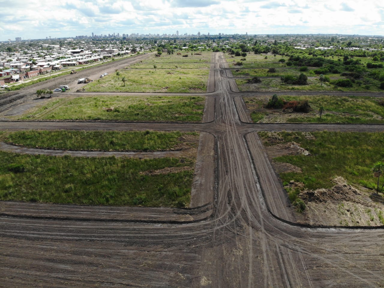 NUEVO SUR RESISTENCIA: EL GOBIERNO ACONDICIONA EL TERRENO EN EL EX CAMPO DE TIRO