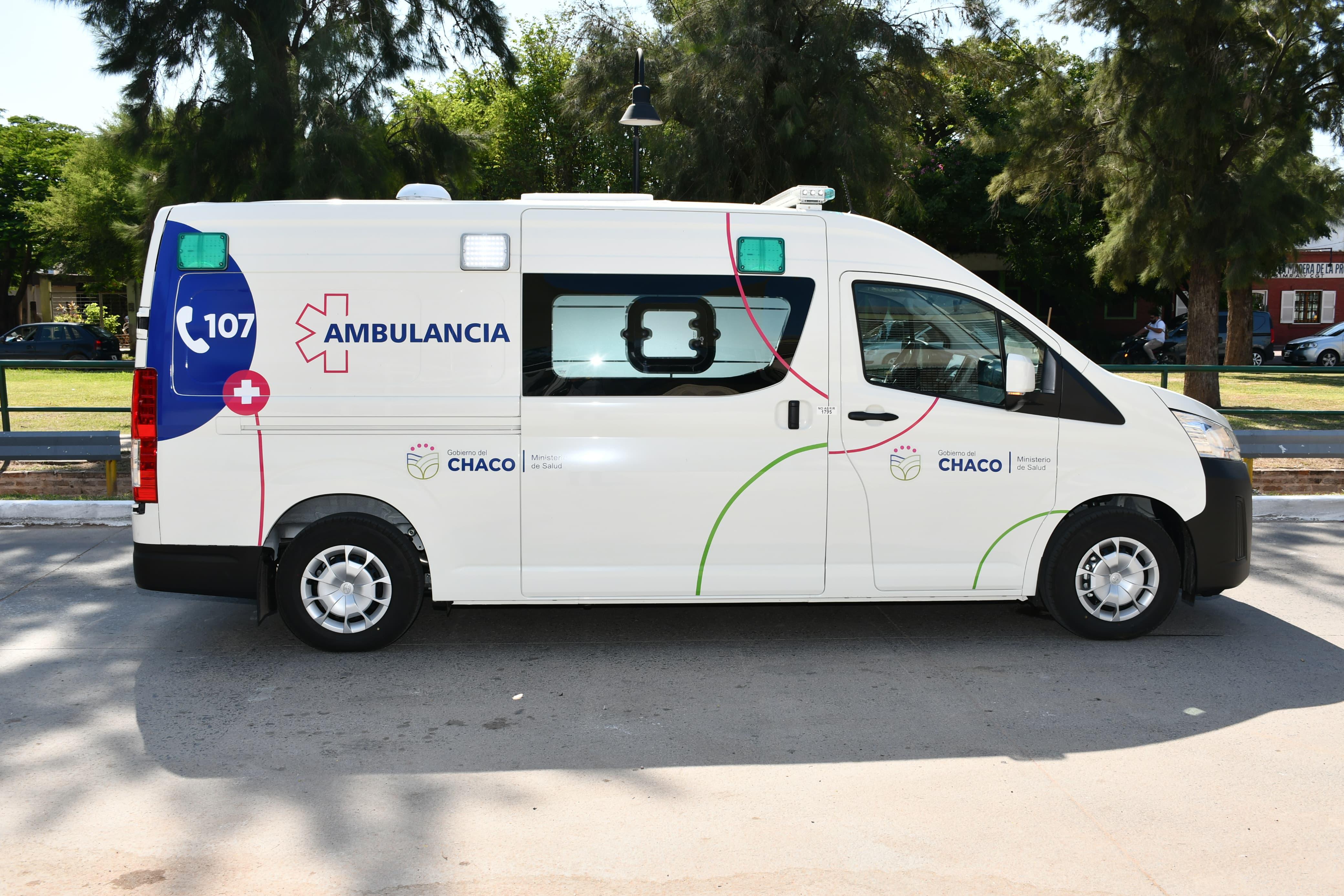 *EL GOBERNADOR ZDERO ENTREGÓ NUEVAS AMBULANCIAS PARA LOS HOSPITALES DE TACO POZO, QUITILIPI, SÁENZ PEÑA Y PAMPA DEL INFIERNO*