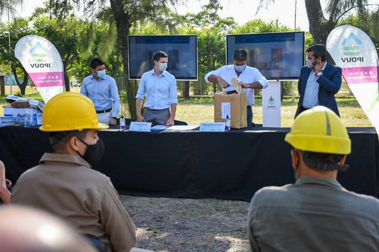 CAPITANICH ABRIÓ LAS OFERTAS PARA LA CONSTRUCCIÓN DE LAS TORRES PROCREAR EN EL EX PEDIÁTRICO
