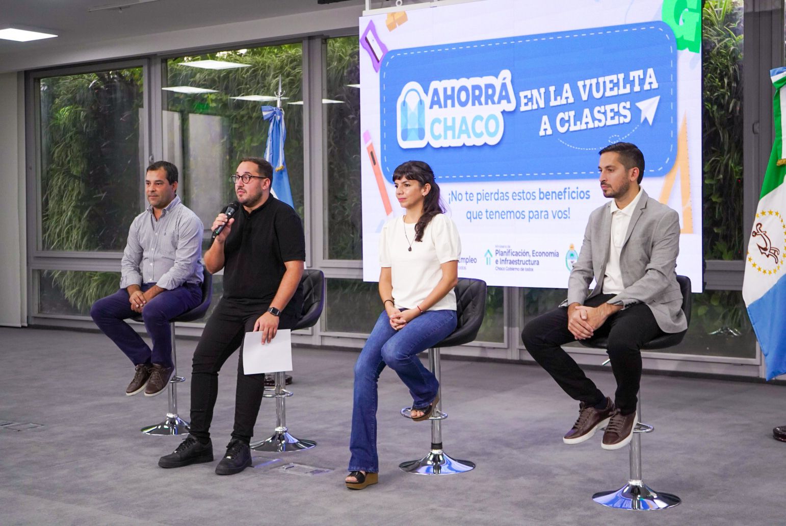 *CICLO LECTIVO 2023: CAPITANICH PRESENTÓ EL PROGRAMA AHORRÁ CHACO, CON DIVERSAS PROMOCIONES PARA LA VUELTA A CLASES*