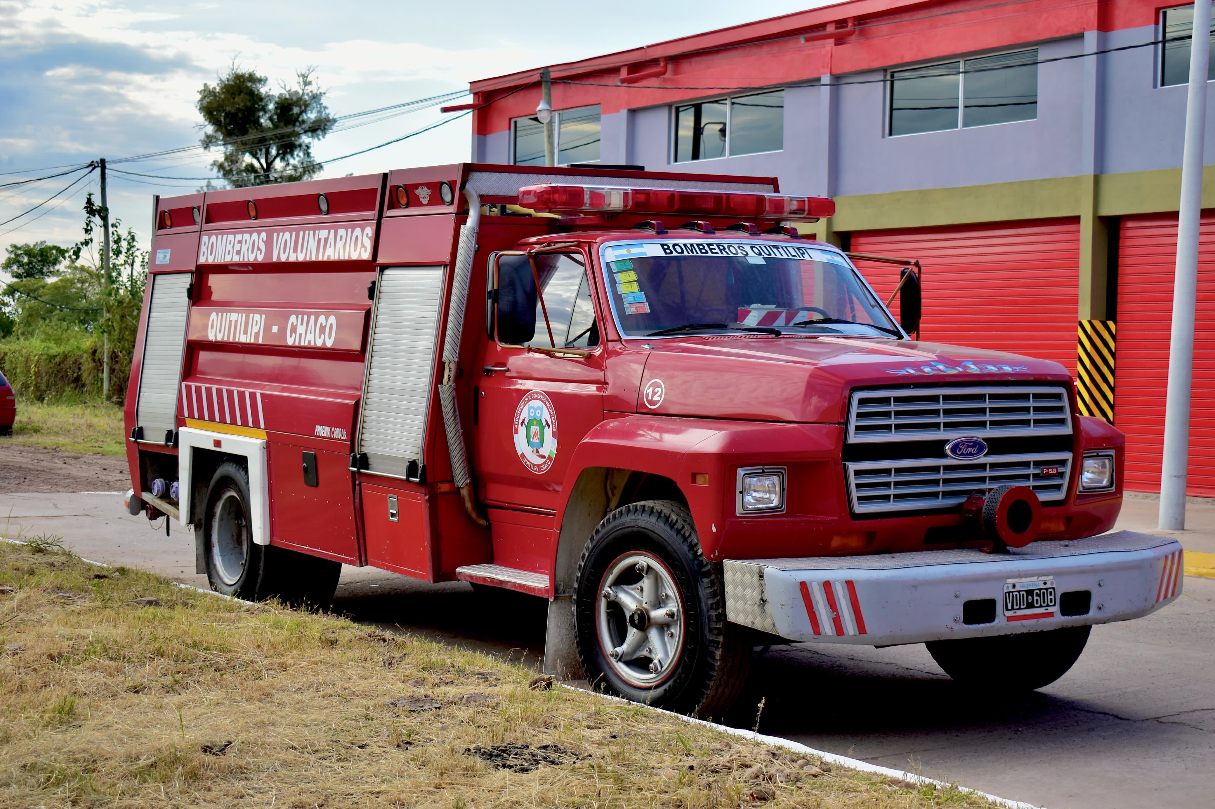 QUITILIPI: EL GOBERNADOR ZDERO INAUGURÓ LAS REFACCIONES Y AMPLIACIÓN DE LA ASOCIACIÓN DE BOMBEROS VOLUNTARIOS