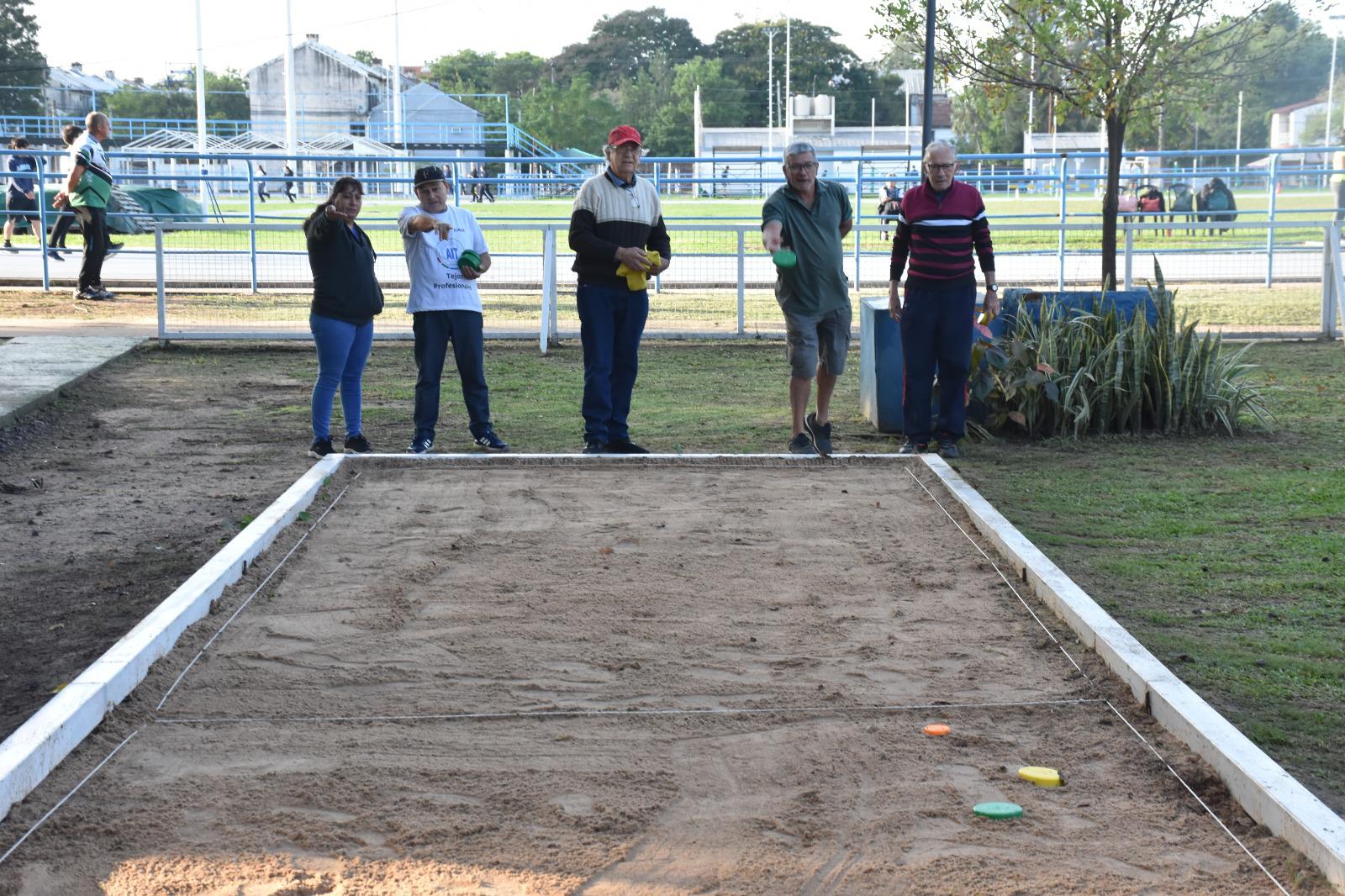 POLIDEPORTIVO JAIME ZAPATA: ENCUENTRO PROMOCIONAL “CHACO JUEGA 2025” DE ADULTOS MAYORES