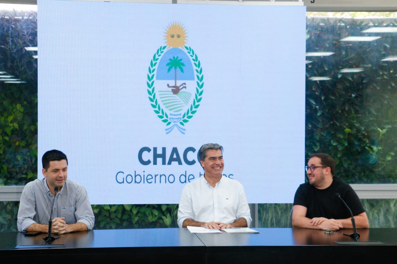 *CAPITANICH ABRIÓ LOS SOBRES DE LICITACIÓN PARA LA REFUNCIONALIZACIÓN DEL AEROPUERTO Y EL RAMAL DE GAS NATURAL AL PARQUE INDUSTRIAL DE SÁENZ PEÑA*