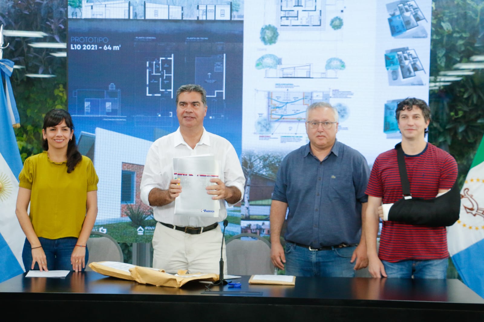 *MÁS FAMILIAS CHAQUEÑAS ACCEDERÁN AL TECHO PROPIO: ABRIERON LOS SOBRES DE LICITACIÓN PARA CONSTRUIR 158 VIVIENDAS EN TRES LOCALIDADES*