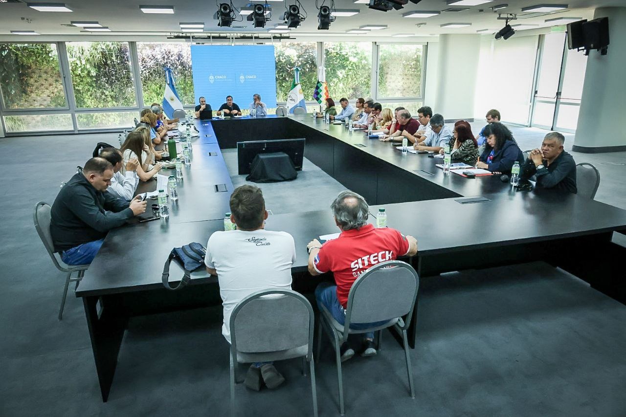 *PARITARIA DOCENTE: EL GOBIERNO GARANTIZA LA CLÁUSULA GATILLO Y UN AUMENTO DEL 10% POR ENCIMA DE LA INFLACIÓN*