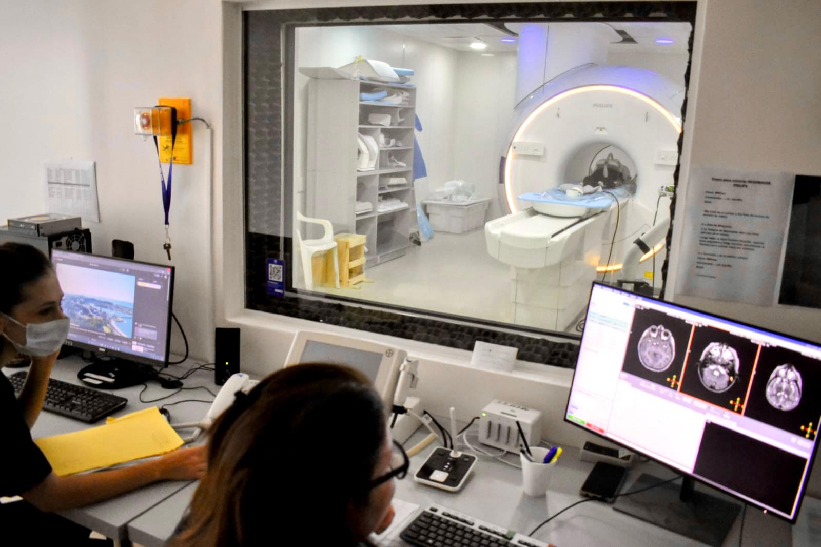 *HISTÓRICO EN SALUD: EL NUEVO RESONADOR MAGNÉTICO DEL PEDIÁTRICO YA REALIZÓ MÁS DE 300 RESONANCIAS EN SÓLO 2 MESES
