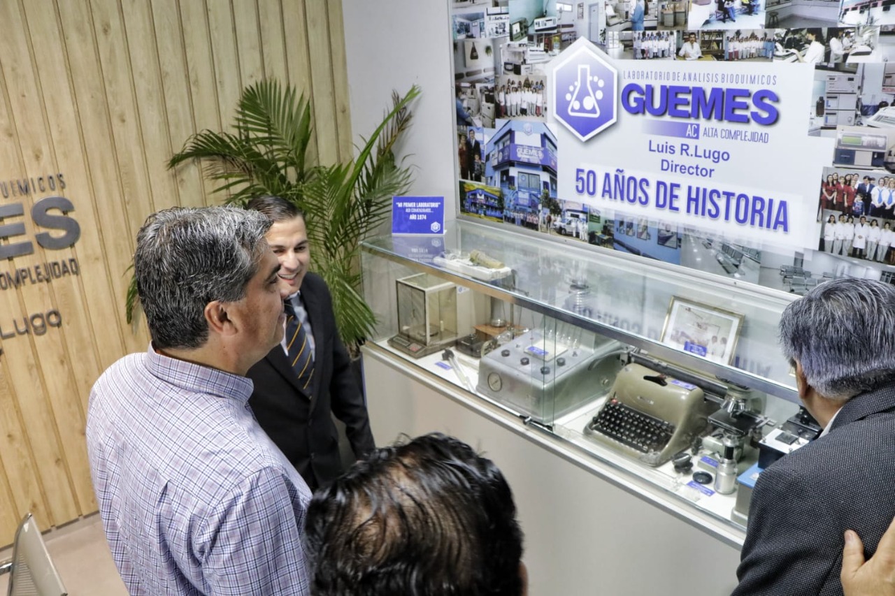*CAPITANICH PARTICIPÓ DE LA INAUGURACIÓN DEL LABORATORIO GÜEMES CONSTRUIDO CON OPERATORIA DEL NUEVO BANCO DEL CHACO*