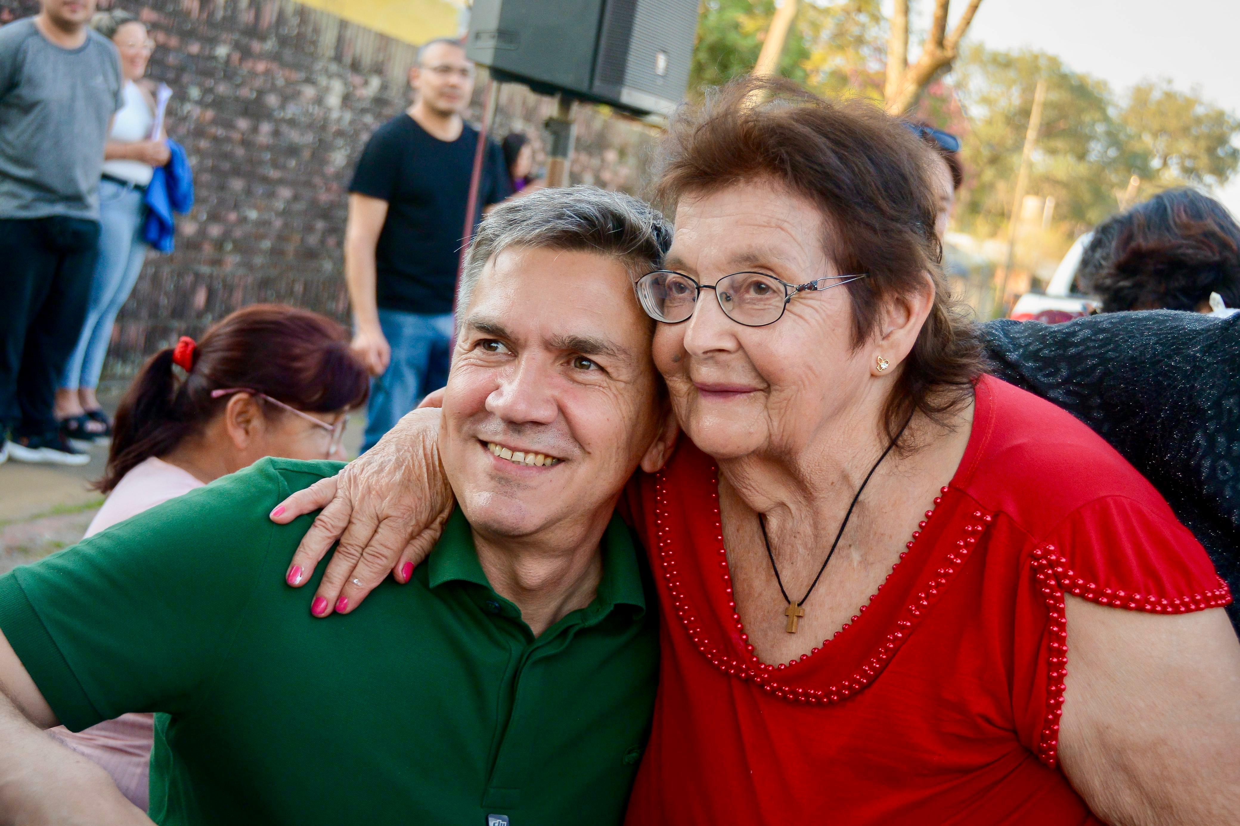 OBRA RECUPERADA DEL EX IAFEP: EL GOBERNADOR ZDERO INAUGURÓ LAS REFACCIONES INTEGRALES DEL CENTRO DE ADULTOS MAYORES