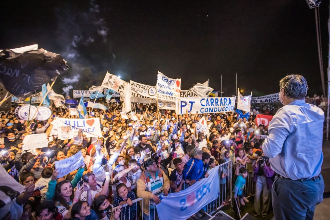 LISTA 501  DESDE SÁENZ PEÑA, CAPITANICH ENCABEZÓ EL ACTO POR EL DÍA DE LA LEALTAD: “ESA MILITANCIA DE NUESTRA PATRIA SUBLEVADA ES LA QUE EL 14 DE NOVIEMBRE TIENE QUE GARANTIZAR LA VICTORIA” 