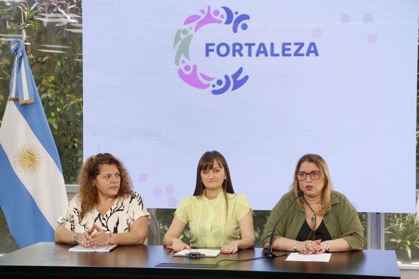 FORTALEZA DE MADRE: LA VICEGOBERNADORA SCHNEIDER INVITA A UN CONVERSATORIO SOBRE CONSUMOS PROBLEMÁTICOS