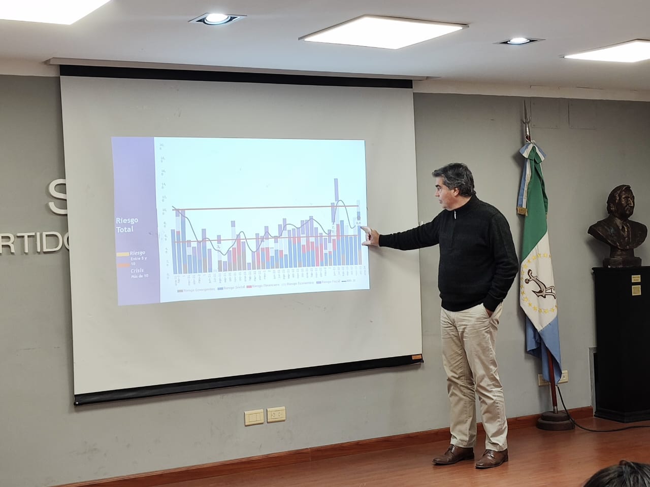 *Intensa agenda de reuniones de Capitanich en Chaco*