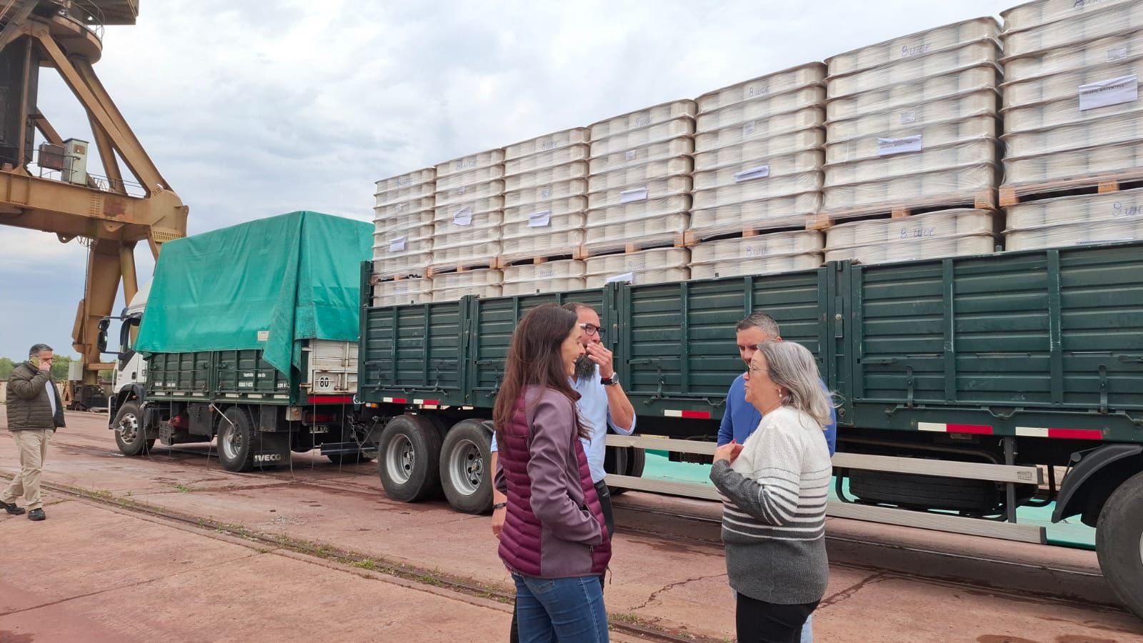 DESDE EL PUERTO DE BARRANQUERAS SE REALIZÓ UNA EXPORTACIÓN HISTÓRICA DE HILADO DE ALGODÓN