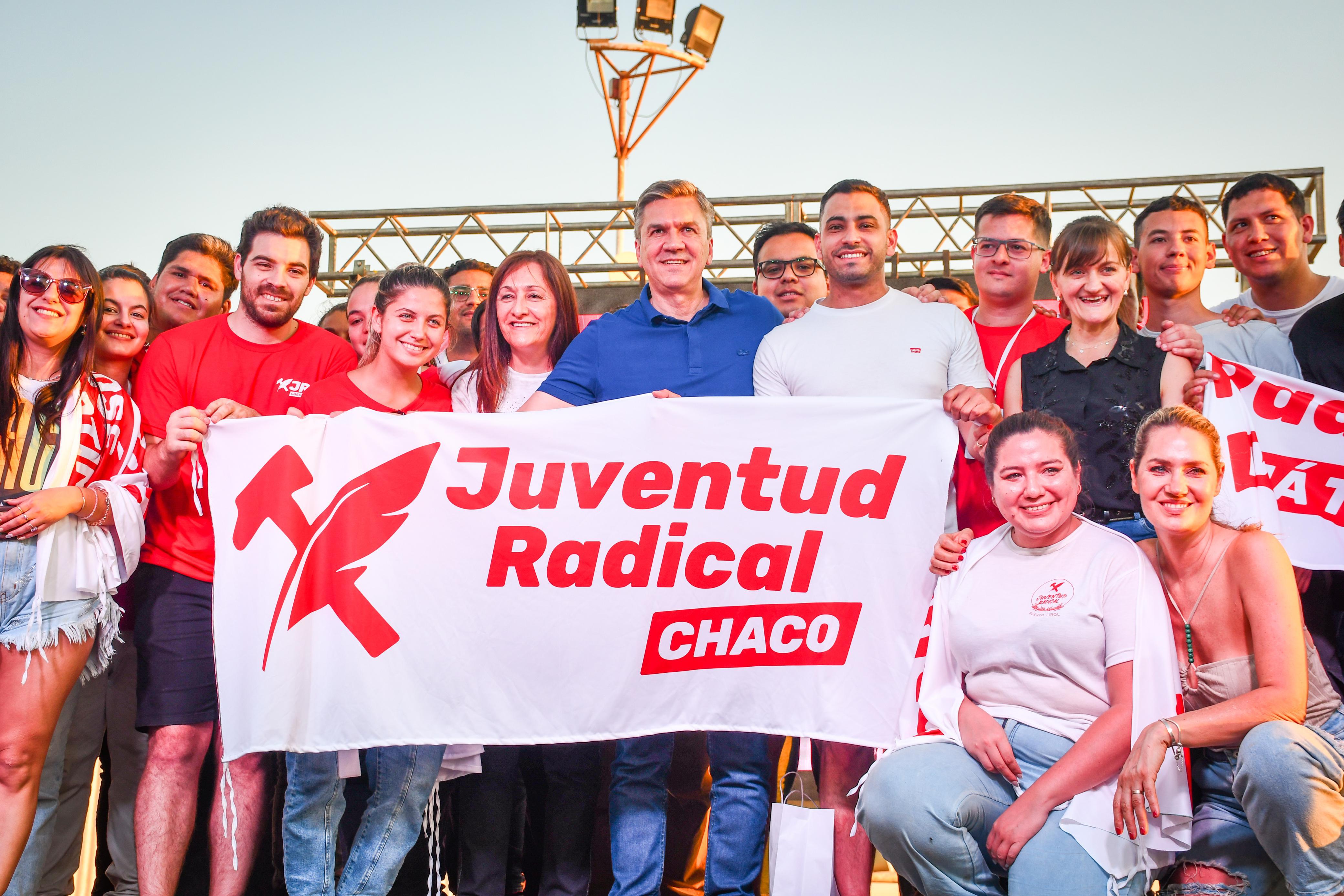 *VILLA ÁNGELA: CON UNA GRAN PARTICIPACIÓN DE JÓVENES SE REALIZÓ EL CONGRESO PROVINCIAL DE LA JUVENTUD RADICAL*