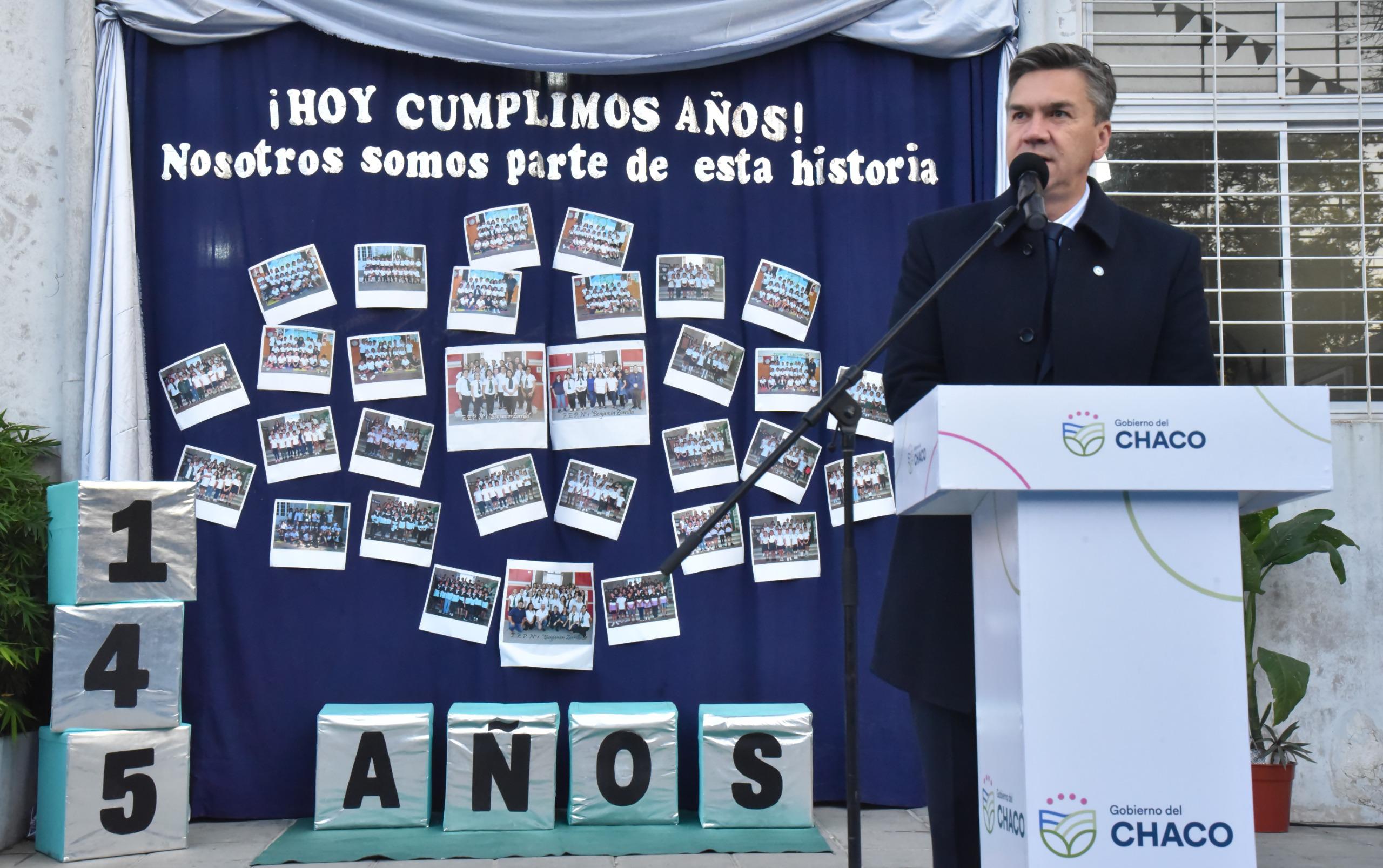 *ZDERO EN EL 145º ANIVERSARIO DE LA ESCUELA CHAQUEÑA PIONERA BENJAMÍN ZORRILLA: “AQUÍ SE RESPIRA UNA HISTORIA MUY RICA DE LA EDUCACIÓN”*