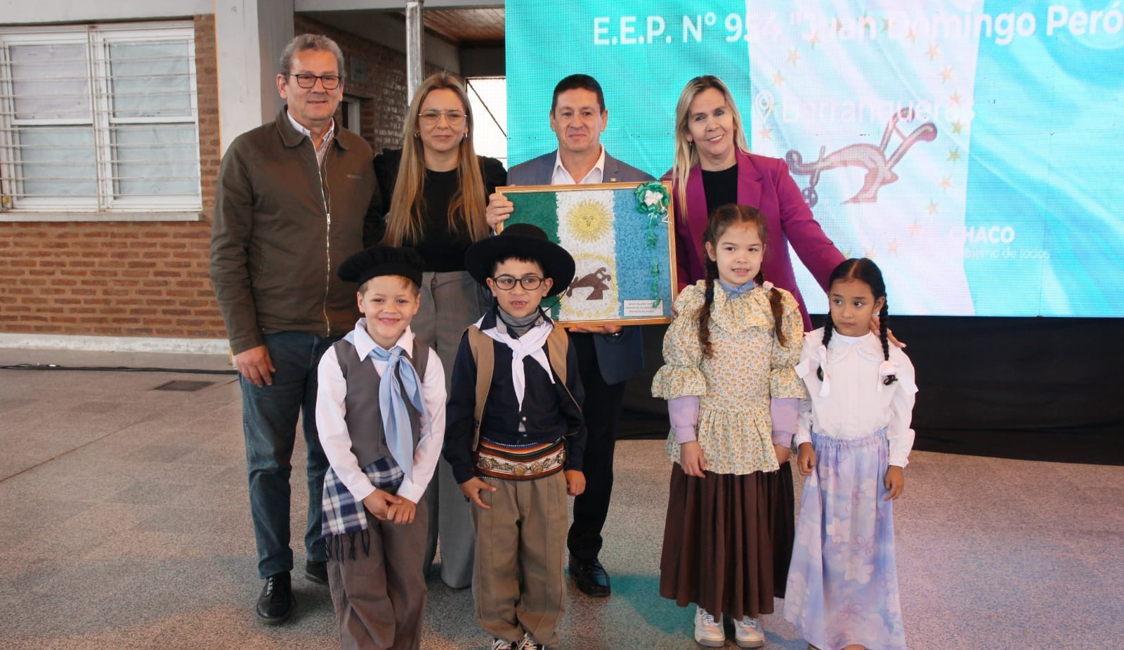 LA PROVINCIA CELEBRÓ EL "DÍA DE LA BANDERA DEL CHACO" EN LA EEP 954 DE BARRANQUERAS