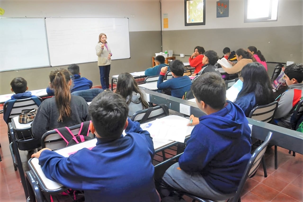 EN TODAS LAS ESCUELAS PRIMARIAS CHAQUEÑAS SE REALIZÓ ESTE MARTES EL OPERATIVO APRENDER