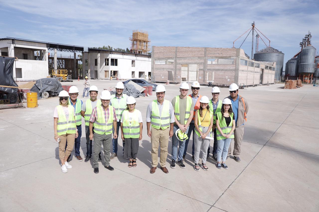 *CAPITANICH RECORRIÓ LAS OBRAS DEL PUERTO LAS PALMAS Y ANUNCIÓ QUE EN MAYO ESTARÍA EN CONDICIONES OPERATIVAS*
