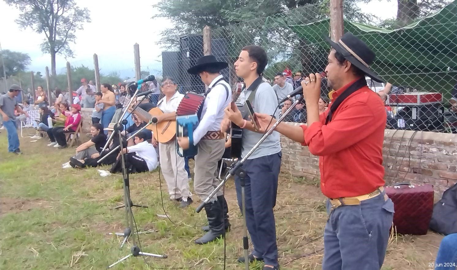*1º EVENTO TRADICIONALISTA EN COLONIA ELISA: EL CONCEJAL FIDEL IBARRA AGRADECIÓ EL ACOMPAÑAMIENTO DEL GOBIERNO PROVINCIAL*