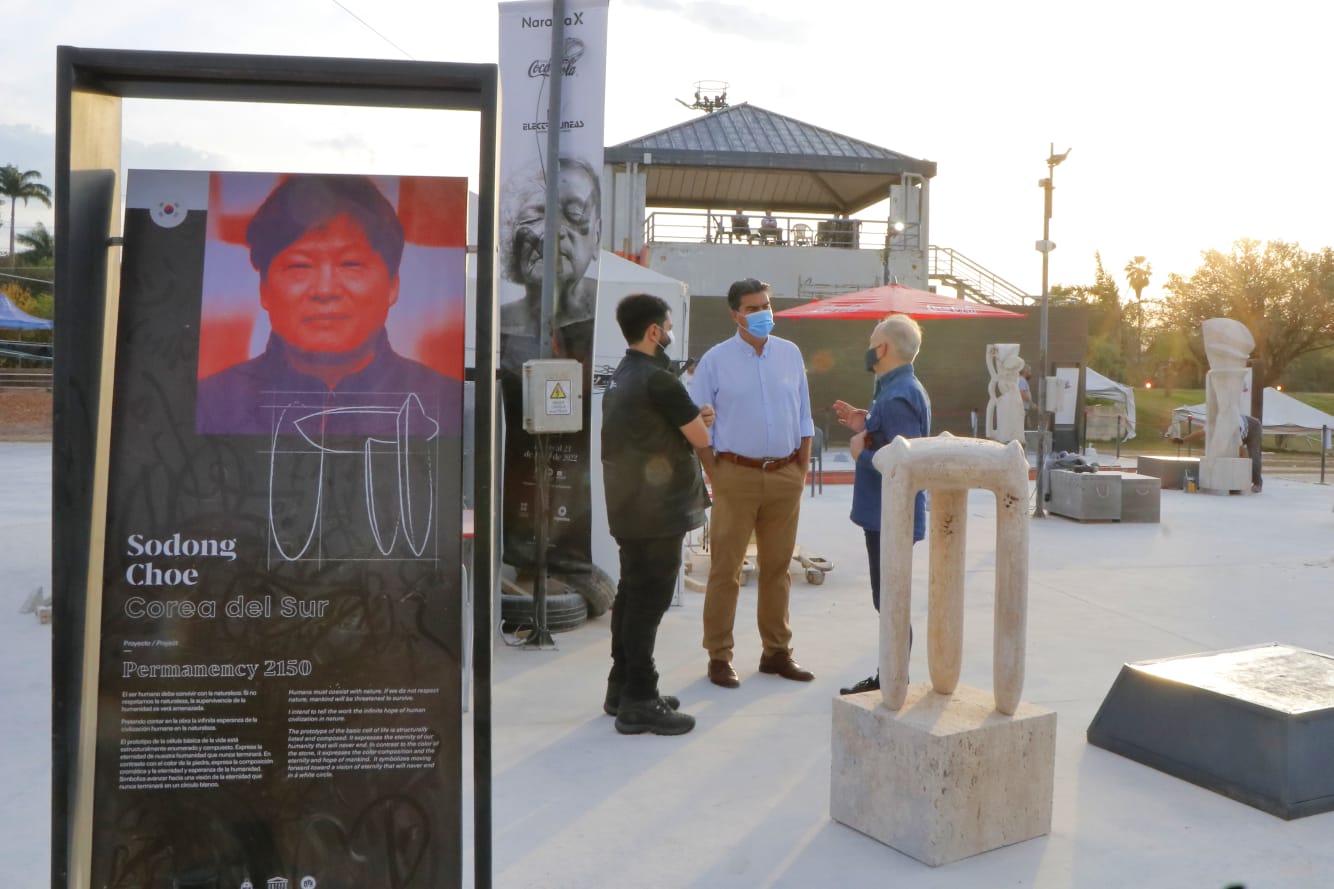 *Capitanich visitó la Bienal Internacional de la Escultura: “Es un evento ejemplar para Argentina y el mundo”, dijo*