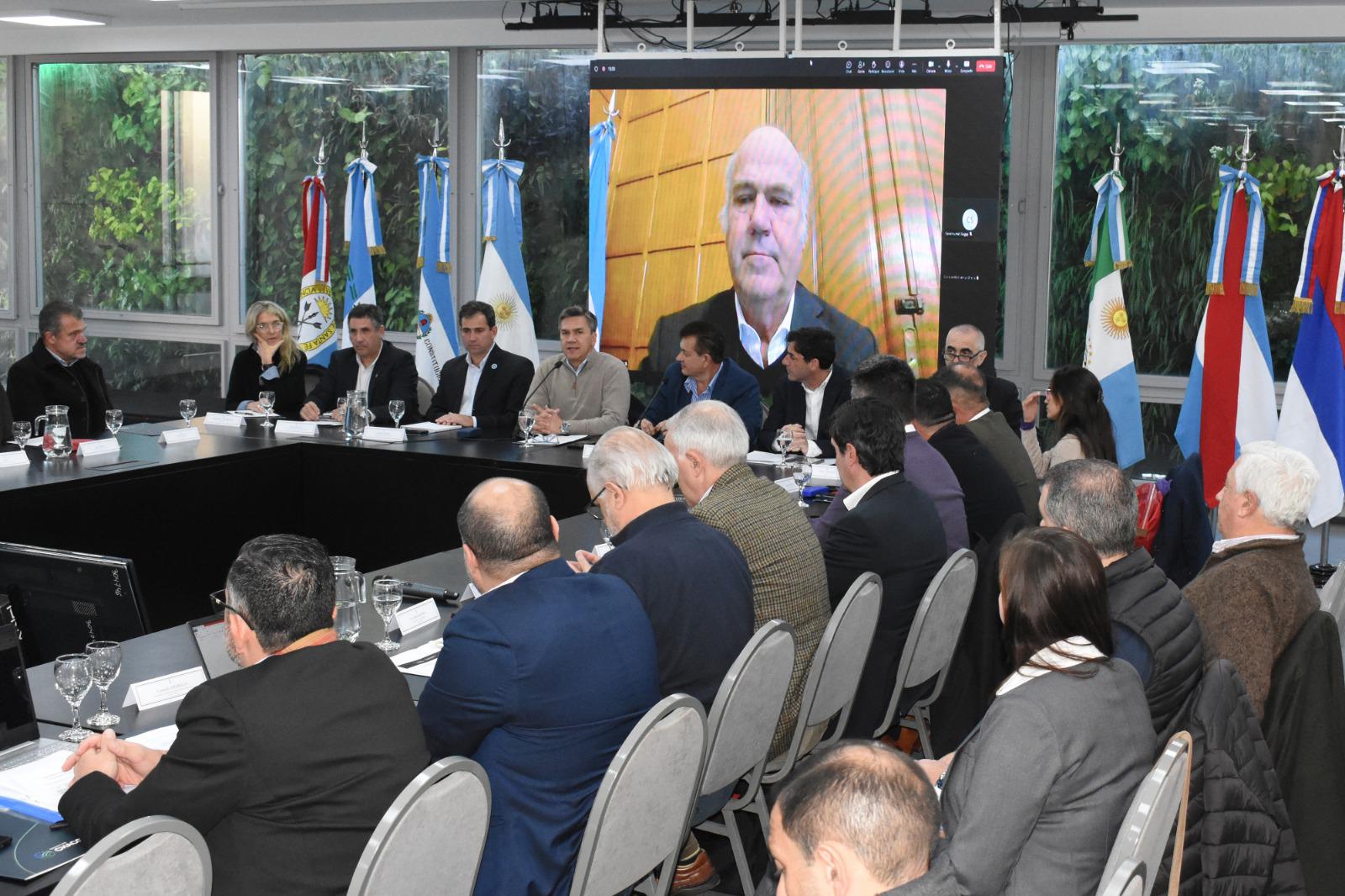 ”ARGENTINA PUEDE SALIR ADELANTE DE LA MANO DEL CAMPO”: EL GOBERNADOR ZDERO ACOMPAÑÓ LA REUNIÓN DEL CONSEJO FEDERAL AGROPECUARIO