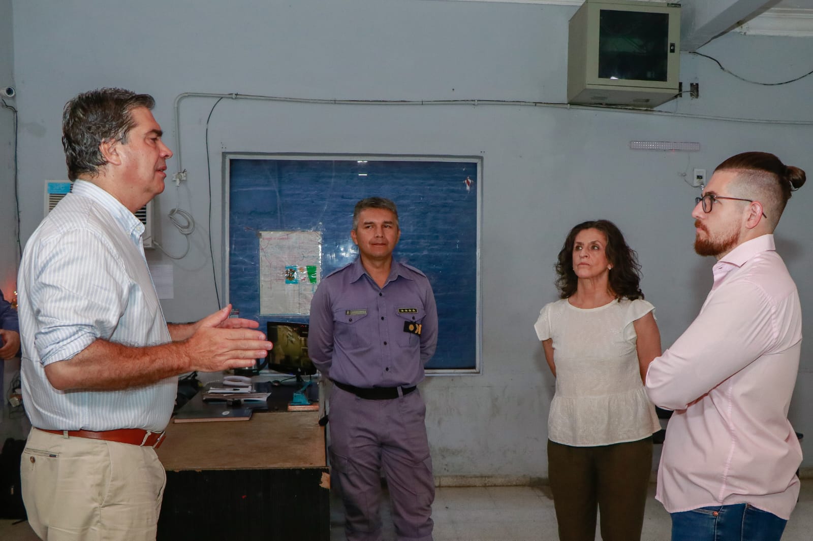 *EN NOCHEBUENA, CAPITANICH SUPERVISÓ EL INICIO DEL OPERATIVO “FIESTAS SEGURAS”, Y VISITÓ A FAMILIAS Y PERSONAL DE GUARDIA DE LOS HOSPITALES PERRANDO Y PEDIÁTRICO*