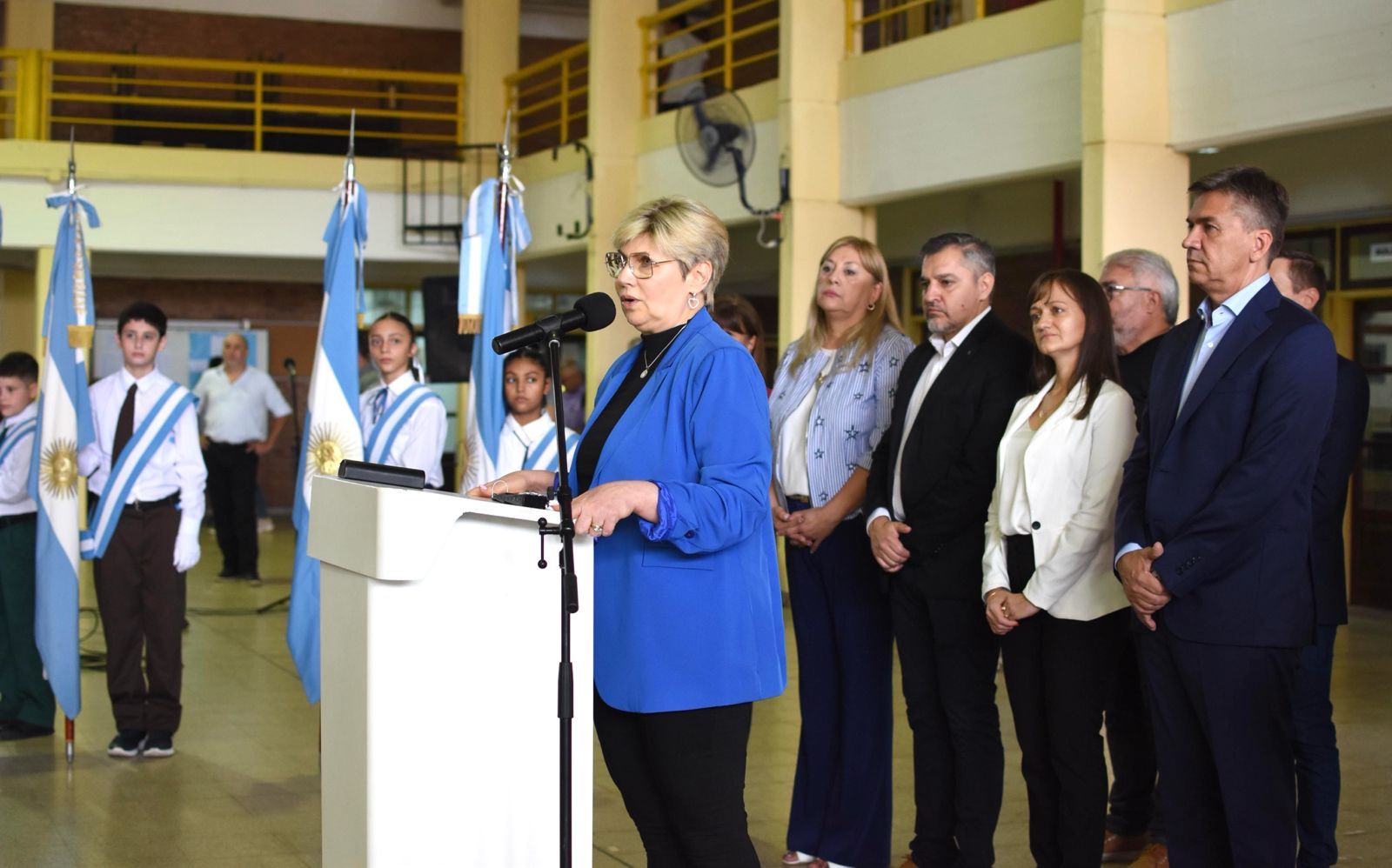 *ZDERO ANUNCIÓ ENTREGA DE BANDERAS PARA TODAS LAS ESCUELAS, PARTIDAS DE SOSTENIMIENTO ESCOLAR E INVERSIÓN EN EDIFICIOS ESCOLARES*