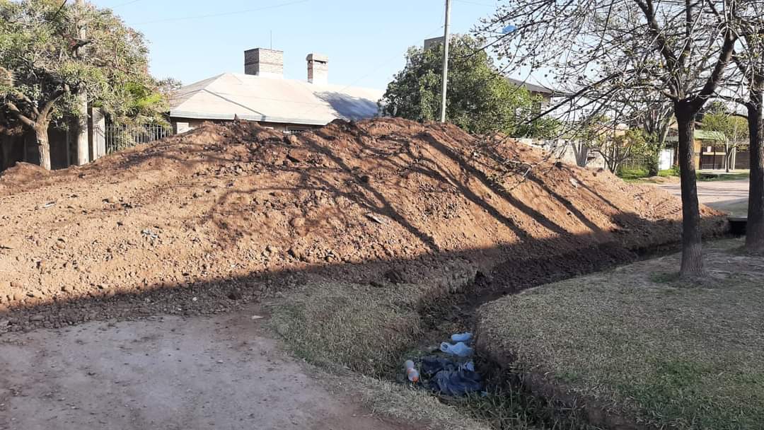 VILLA ANGELA:EL MUNICIPIO AVANZA CON LA OBRA DE PAVIMENTO EN CALLE SAN LUIS