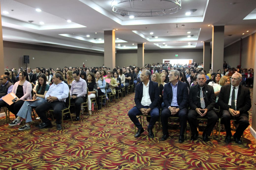 EN VILLA ÁNGELA, CON MÁS DE 500 DOCENTES, SE LLEVA A CABO EL PRIMER CONGRESO PROVINCIAL DE EDUCACIÓN PÚBLICA
