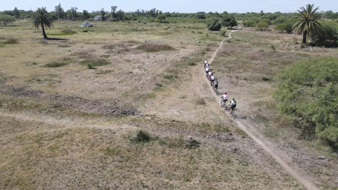 CON MÁS DE 50 COMPETIDORES, SE LLEVÓ A CABO LA CARRERA MTB "DESAFÍO RUTAS DEL TANINO"