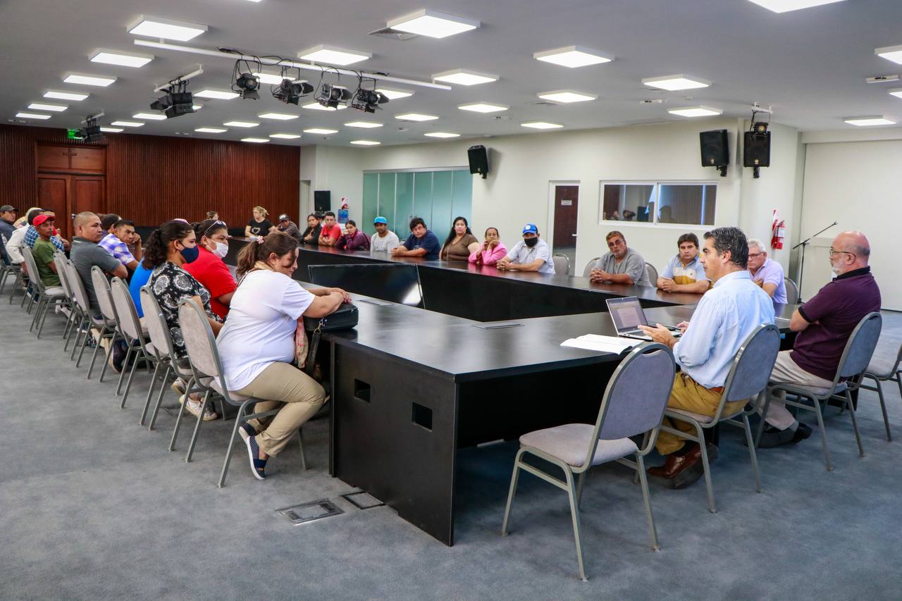 *GOBIERNO Y CONSORCIOS LADRILLEROS ACORDARON POLÍTICAS PARA EL DESARROLLO DEL SECTOR*